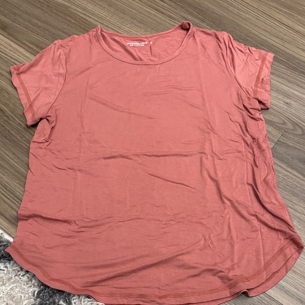 Abercrombie & Fitch Coral Short Sleeve Tee